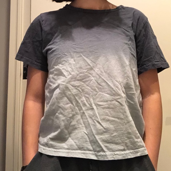 Blue and white ombré t-shirt! Super cute! - Picture 3 of 4